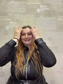 CandyShoopp online show from 21, 4, 2026