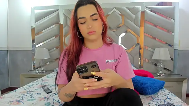 alexandra fire69x online show from 4, 12, 2025