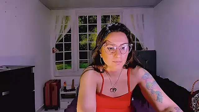 vanessabrown  online show from 14, 7, 2026