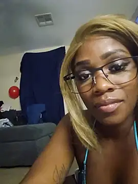 lollycoco online show from 2, 8, 2026