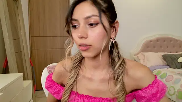 Snapshot of Sensualtease chatting on 25, 1, 2025 Sensualtease online show from 25, 1, 2025