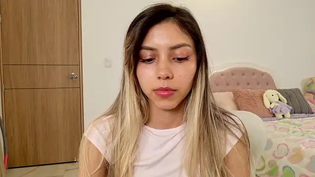 Snapshot of Sensualtease chatting on 1, 2, 2025 Sensualtease online show from 1, 2, 2025