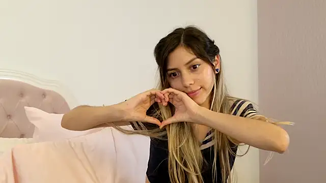 Snapshot of Sensualtease chatting on 2, 2, 2025 Sensualtease online show from 2, 2, 2025