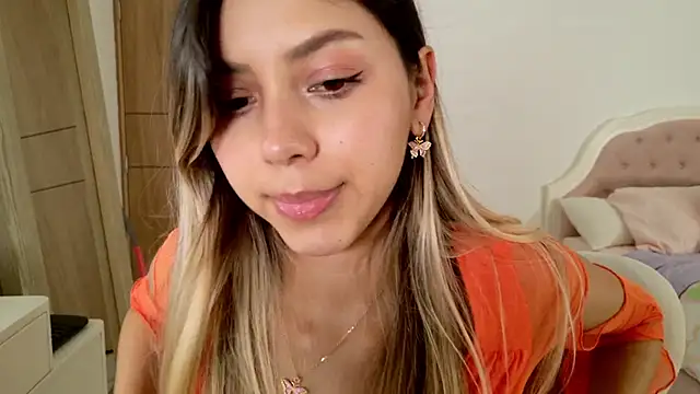 Snapshot of Sensualtease chatting on 7, 2, 2025 Sensualtease online show from 7, 2, 2025