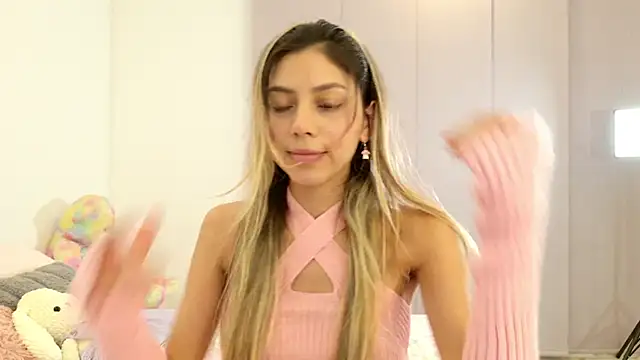 Snapshot of Sensualtease chatting on 9, 2, 2025 Sensualtease online show from 9, 2, 2025