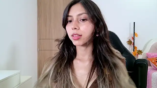 Snapshot of Sensualtease chatting on 26, 10, 2025 Sensualtease online show from 26, 10, 2025