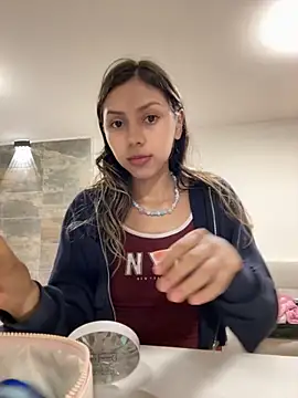 Snapshot of Sensualtease chatting on 11, 11, 2025 Sensualtease online show from 11, 11, 2025