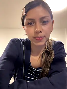 Snapshot of Sensualtease chatting on 12, 11, 2025 Sensualtease online show from 12, 11, 2025