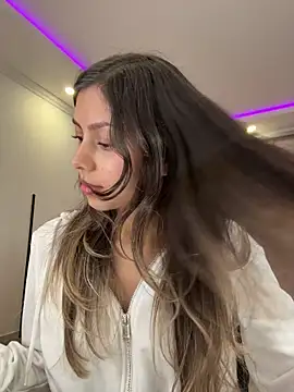 Snapshot of Sensualtease chatting on 2, 12, 2025 Sensualtease online show from 2, 12, 2025