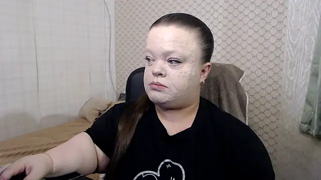 Snapshot of Janiffer_MiMi chatting on 7, 5, 2026 Janiffer MiMi online show from 7, 5, 2026