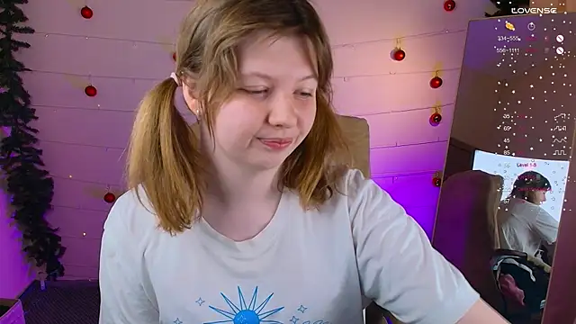 Snapshot of Vivian_cutie chatting on 20, 12, 2024 Vivian cutie online show from 20, 12, 2024