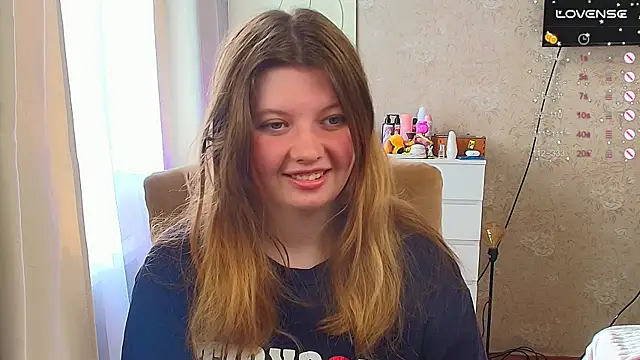 Snapshot of Vivian_cutie chatting on 21, 9, 2025 Vivian cutie online show from 21, 9, 2025