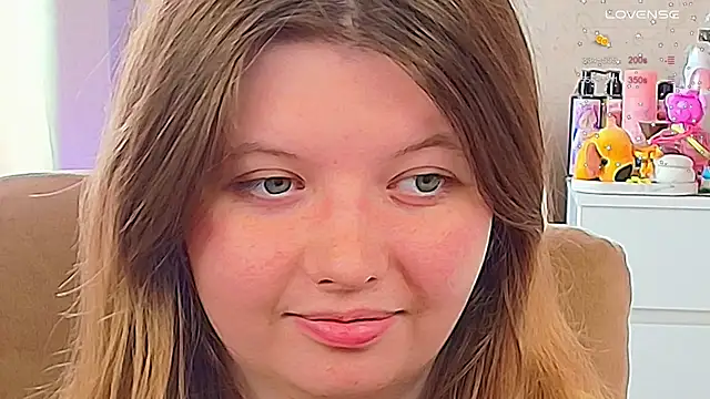 Snapshot of Vivian_cutie chatting on 28, 9, 2025 Vivian cutie online show from 28, 9, 2025