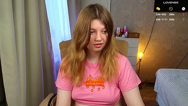 Snapshot of Vivian_cutie chatting on 2, 11, 2025 Vivian cutie online show from 2, 11, 2025