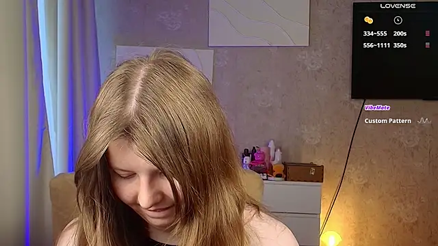 Vivian cutie online show from 23, 4, 2026