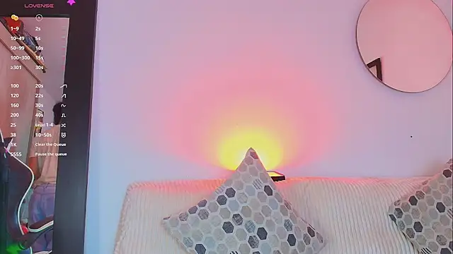 JacoboSwam online show from 11, 6, 2026