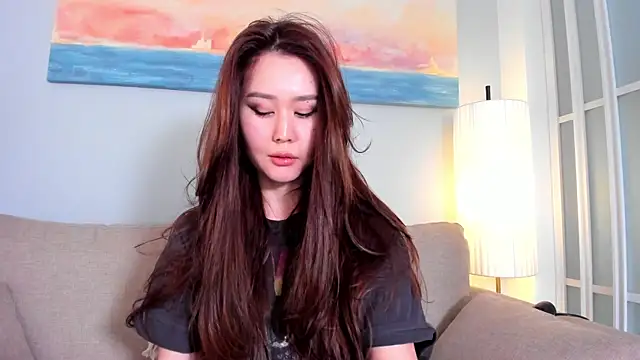 lucky liss  online show from 24, 1, 2025