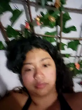 Peach Girll online show from 25, 11, 2025