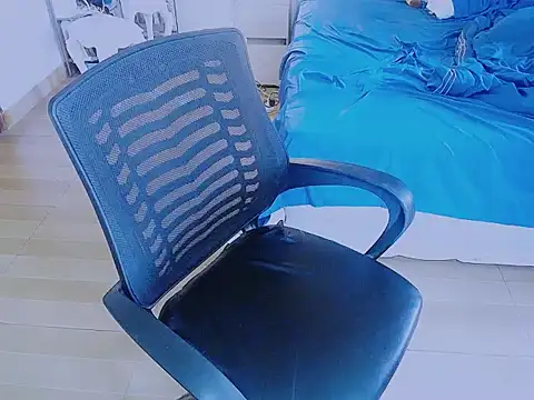 Makemypussysquirt-tsunami online show from 13, 3, 2026