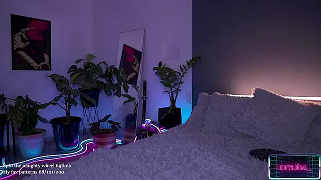 LucyAllenX online show from 27, 11, 2025