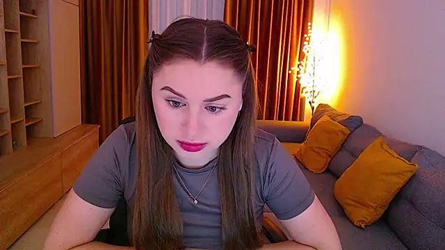  Mia Adams online show from 23, 4, 2026