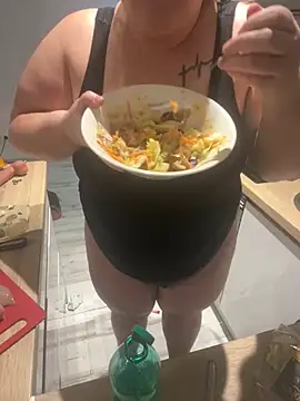 sweeti Em online show from 21, 3, 2025