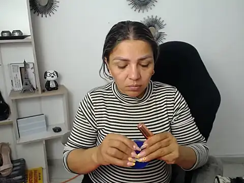 cum bigass online show from 12, 6, 2026