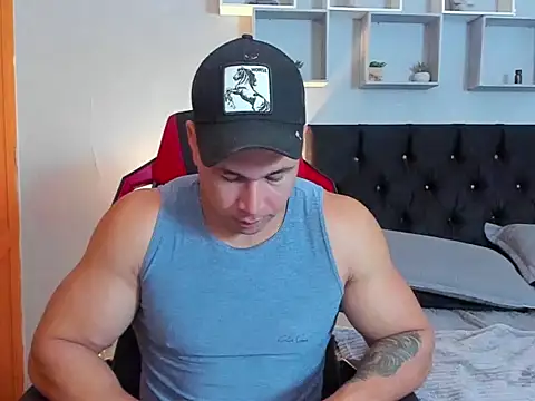 tyler hank01 online show from 25, 4, 2026