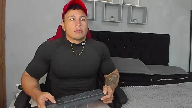 tyler hank01 online show from 29, 7, 2026