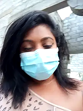  Cute ariana  online show from 1, 2, 2025