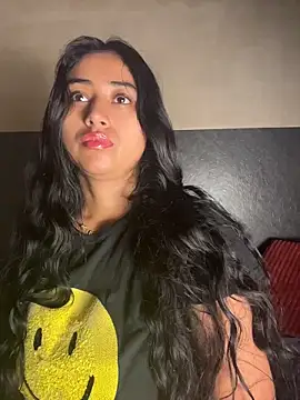 Valentinne z online show from 29, 4, 2026