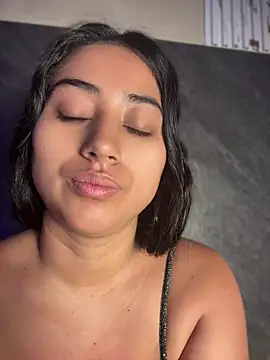 Valentinne z online show from 4, 6, 2026