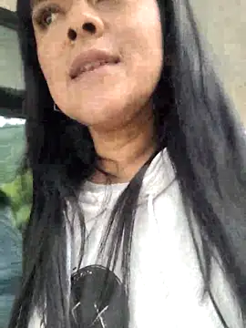 Hannah-grace online show from 4, 3, 2025