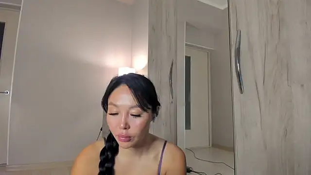 keiko hot online show from 23, 4, 2026