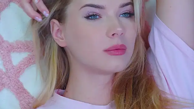 GentleRossi online show from 4, 3, 2025