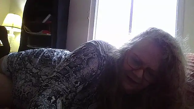 DestineeLoverGirl online show from 26, 3, 2026