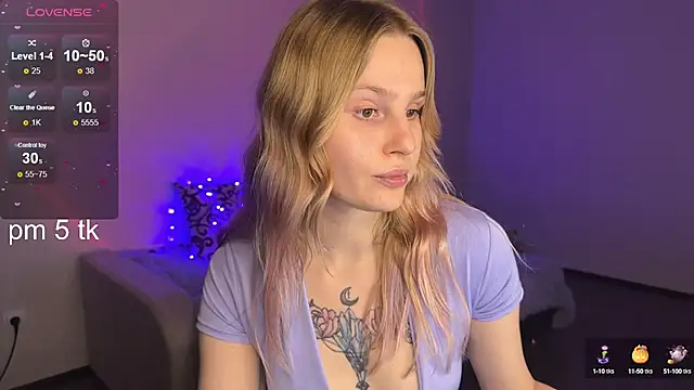 Chanel Gill online show from 3, 2, 2025