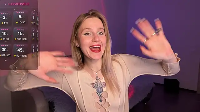 Chanel Gill online show from 7, 3, 2025