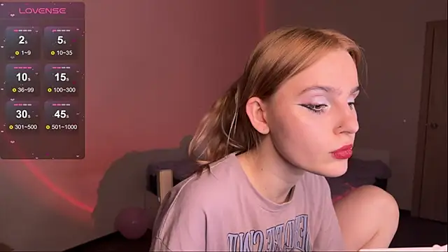 Chanel Gill online show from 18, 3, 2025