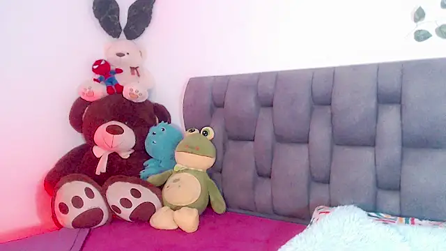 Snapshot of little_star_porn chatting on 13, 2, 2025 little star porn online show from 13, 2, 2025