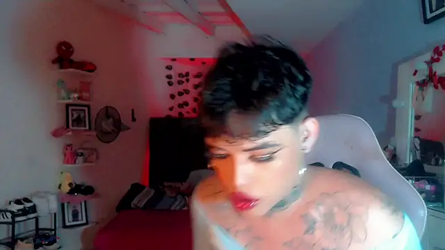 Snapshot of little_star_porn chatting on 15, 3, 2025 little star porn online show from 15, 3, 2025