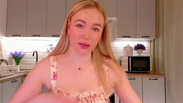 Veronika Mitchel online show from 17, 11, 2025