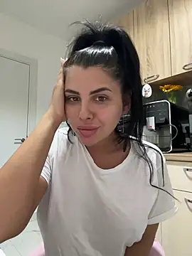 Snapshot of Scarlett-Dream chatting on 18, 5, 2026 Scarlett-Dream online show from 18, 5, 2026