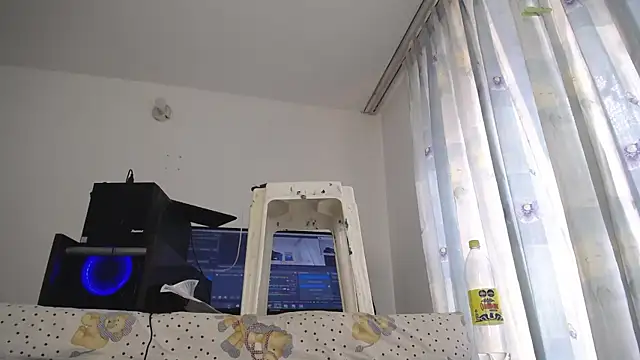 Snapshot of eolicasex chatting on 6, 3, 2025 eolicasex online show from 6, 3, 2025