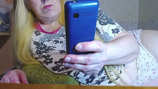 MadamBombShell online show from 18, 10, 2025