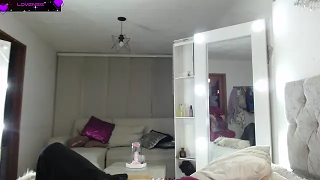 Myrnasexxx online show from 15, 5, 2026