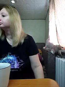 BustyBlond online show from 19, 4, 2026