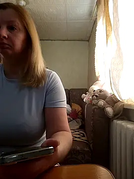 BustyBlond online show from 22, 4, 2026