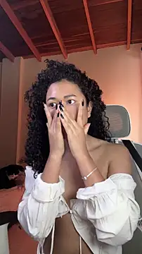 GabriSaenz online show from 29, 10, 2025