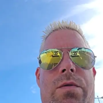 Trucker Hunter online show from 12, 1, 2026